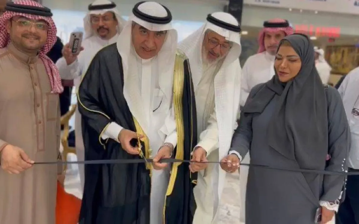 افتتاح معرض وجوه ساحرة